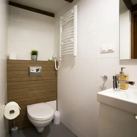 Heynow Apartment
